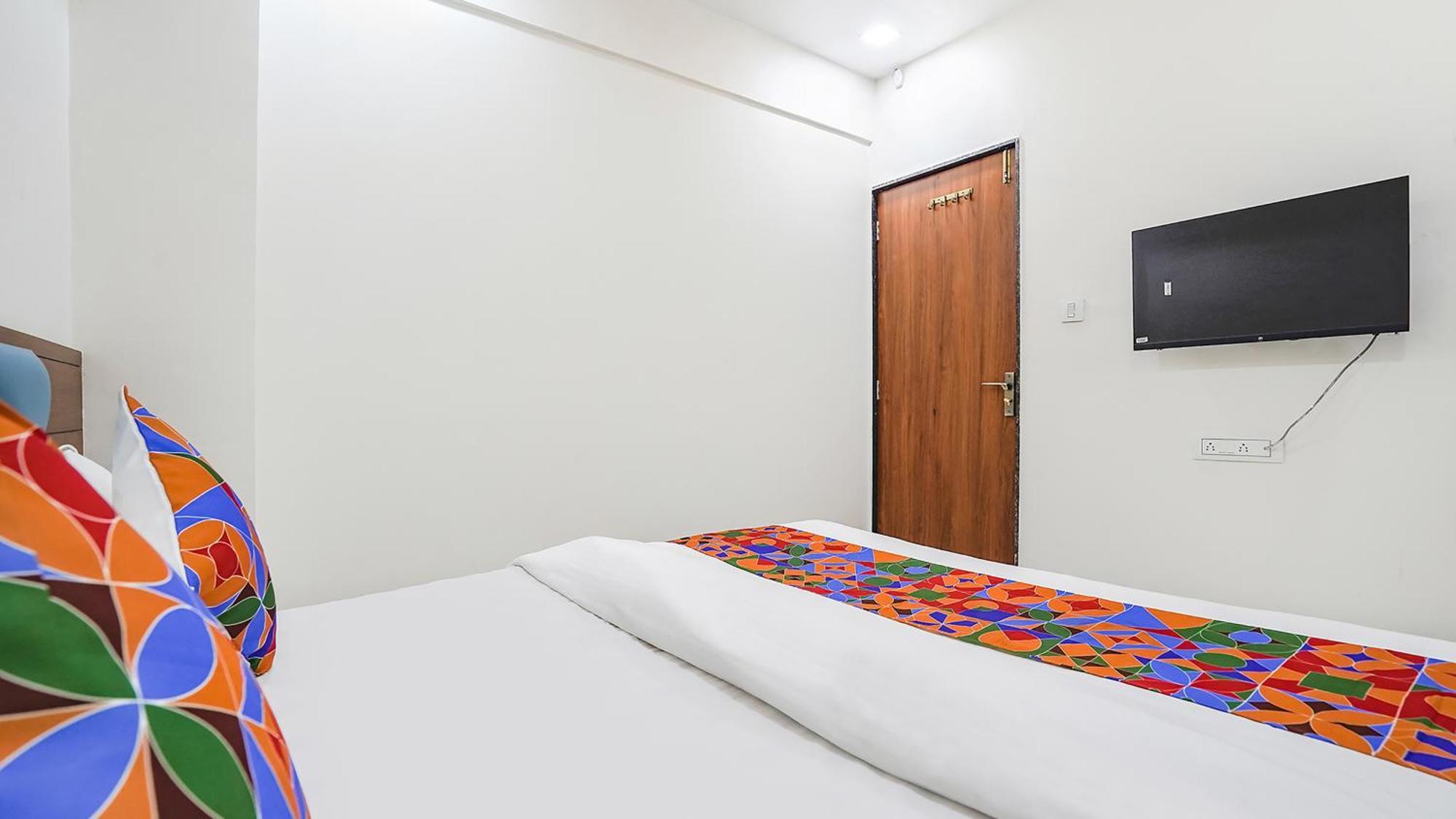 Fabhotel Vishala In アーメダバード エクステリア 写真