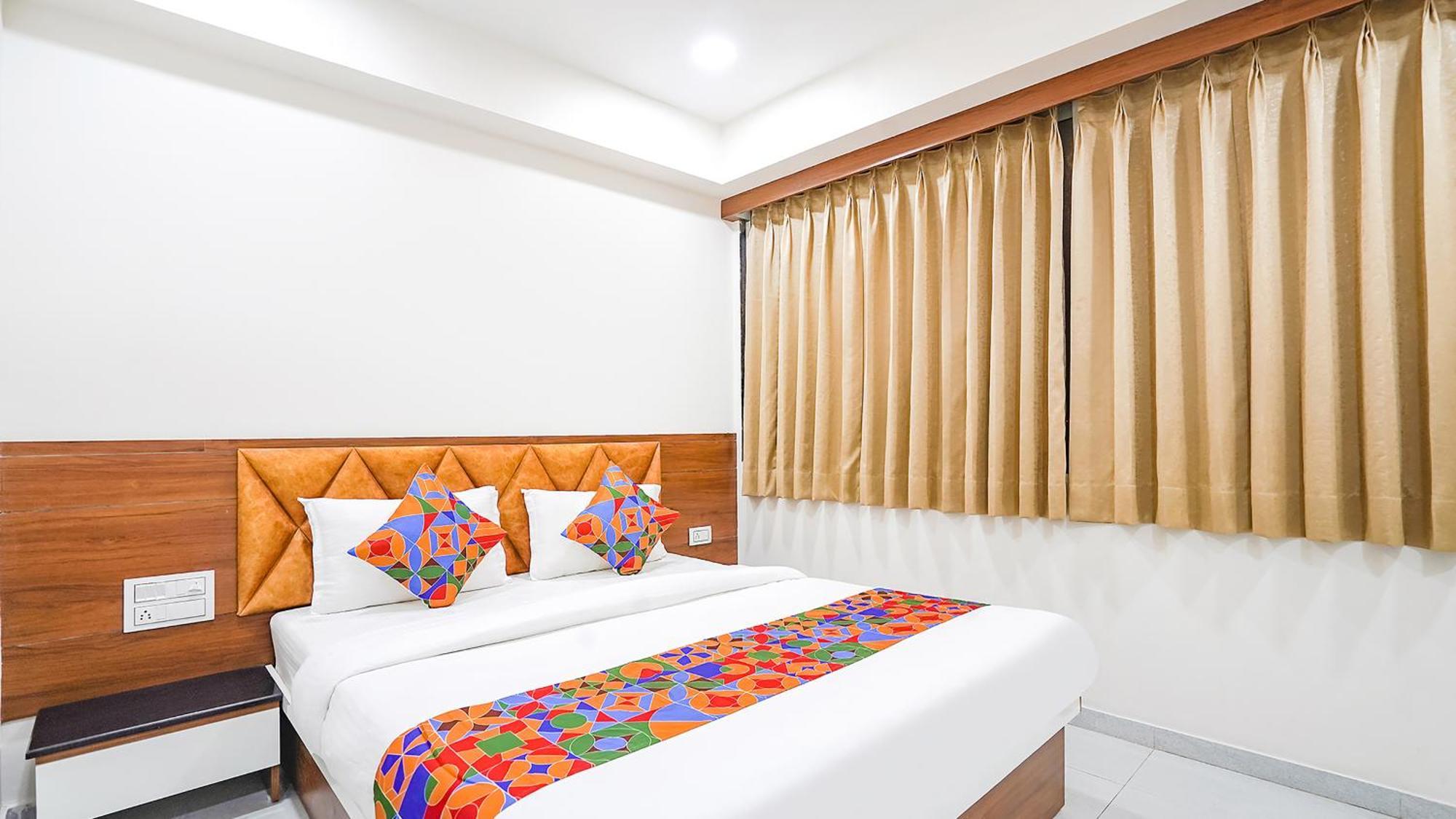 Fabhotel Vishala In アーメダバード エクステリア 写真